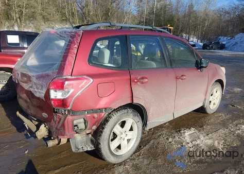 2015 Subaru Forester 2.5I z USA, uszkodzony, nr VIN JF2SJABC2FH557491